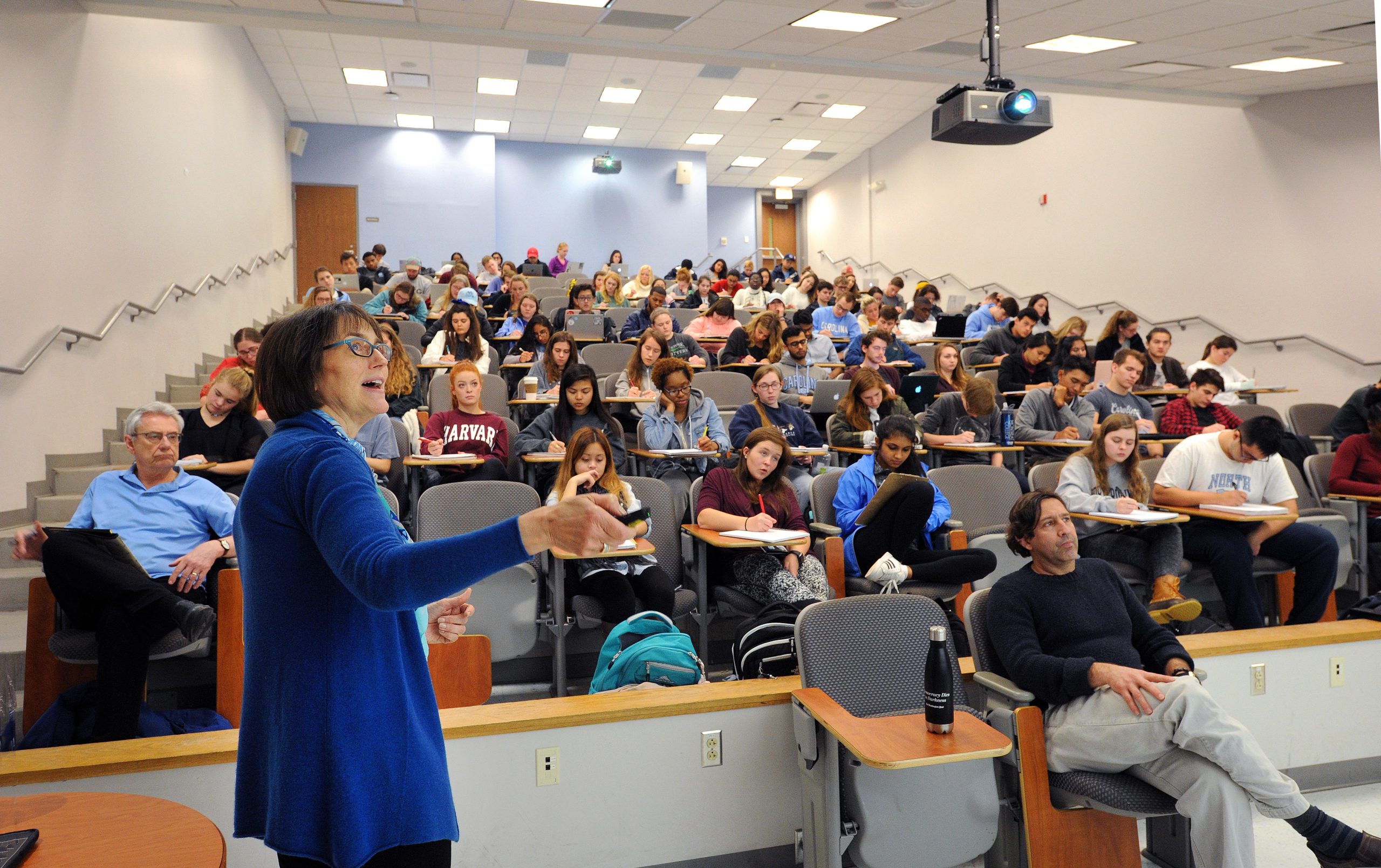 Barbara Fredrickson, Kenan Distinguished Professor of Social Psychology, leads the “Health and Happiness” class in a discussion. (photo by Donn Young)